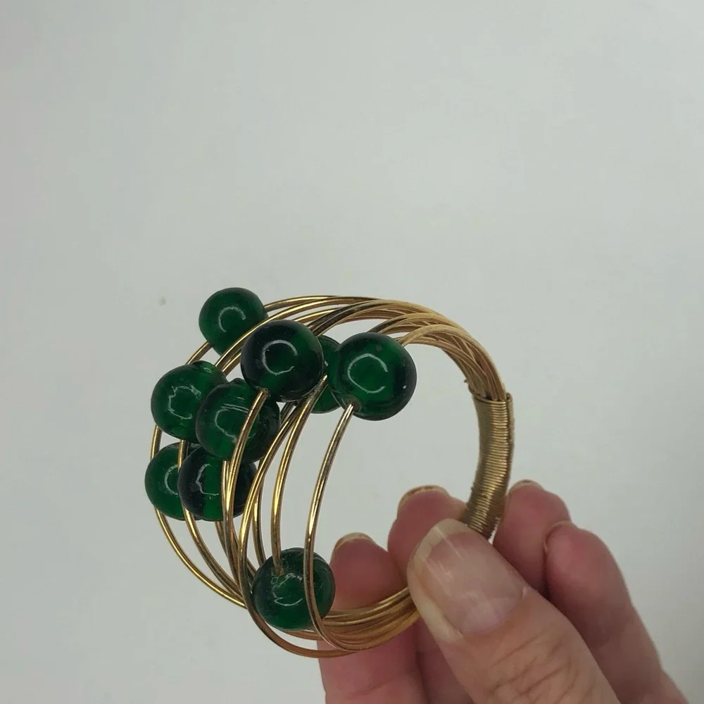 Emerald Green Bead and Gold Napkin Rings Set of 8